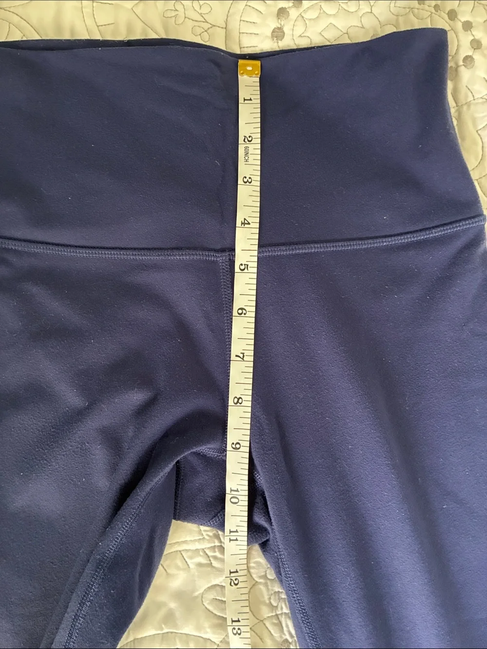 Lululemon High-Waisted Navy Athletic Leggings Size 4